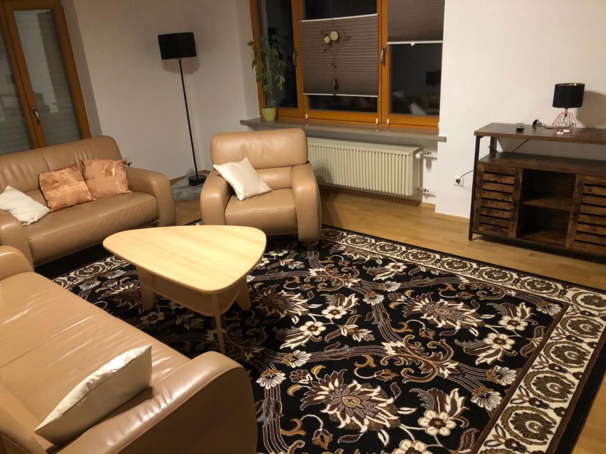 Tom Apartment *
